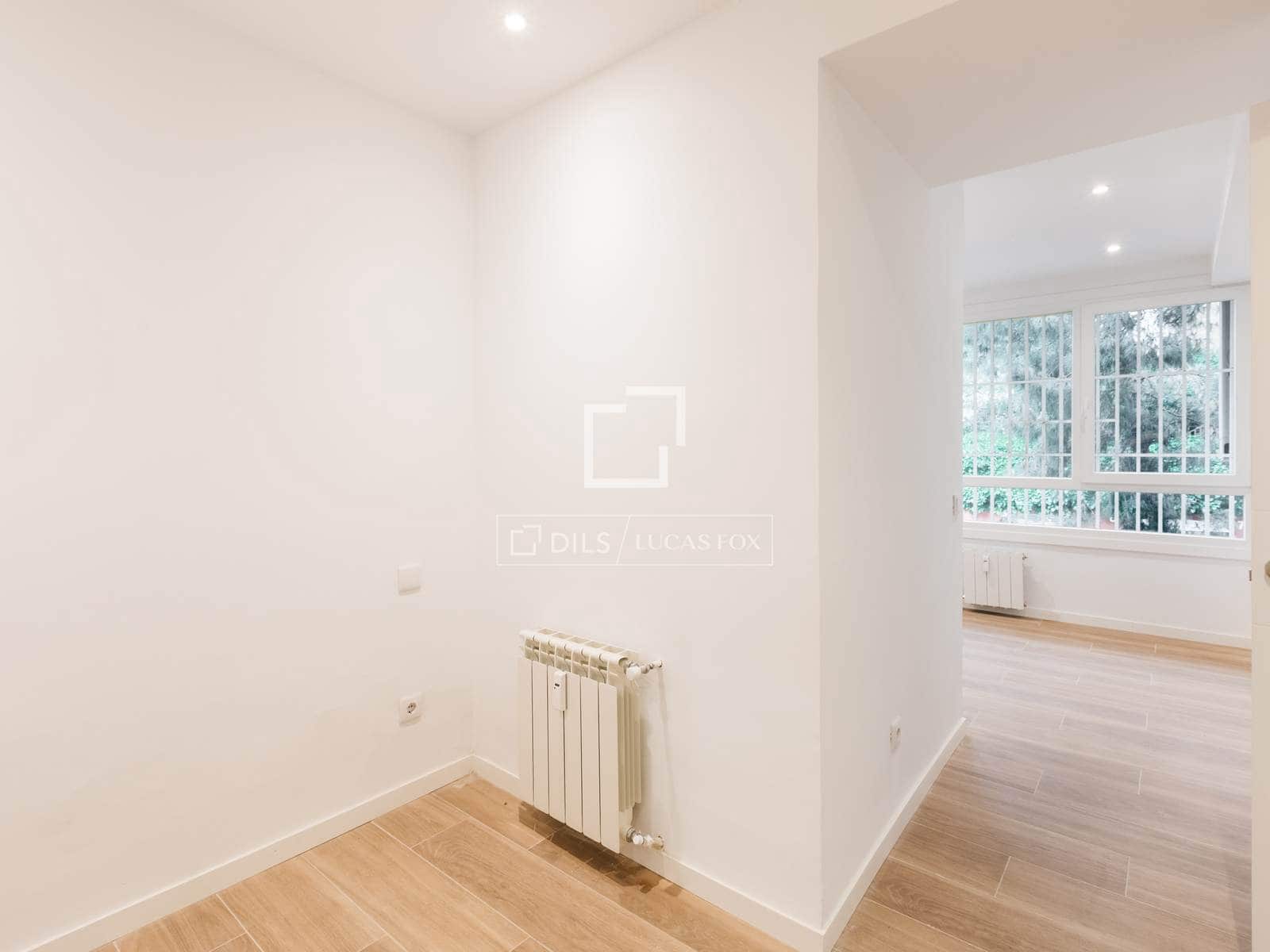 2 makuuhuone Huoneisto vuokrattavana paikassa Madrid kaupunki mukana uima-altaan - 1 700 € (Ref: 9823846)