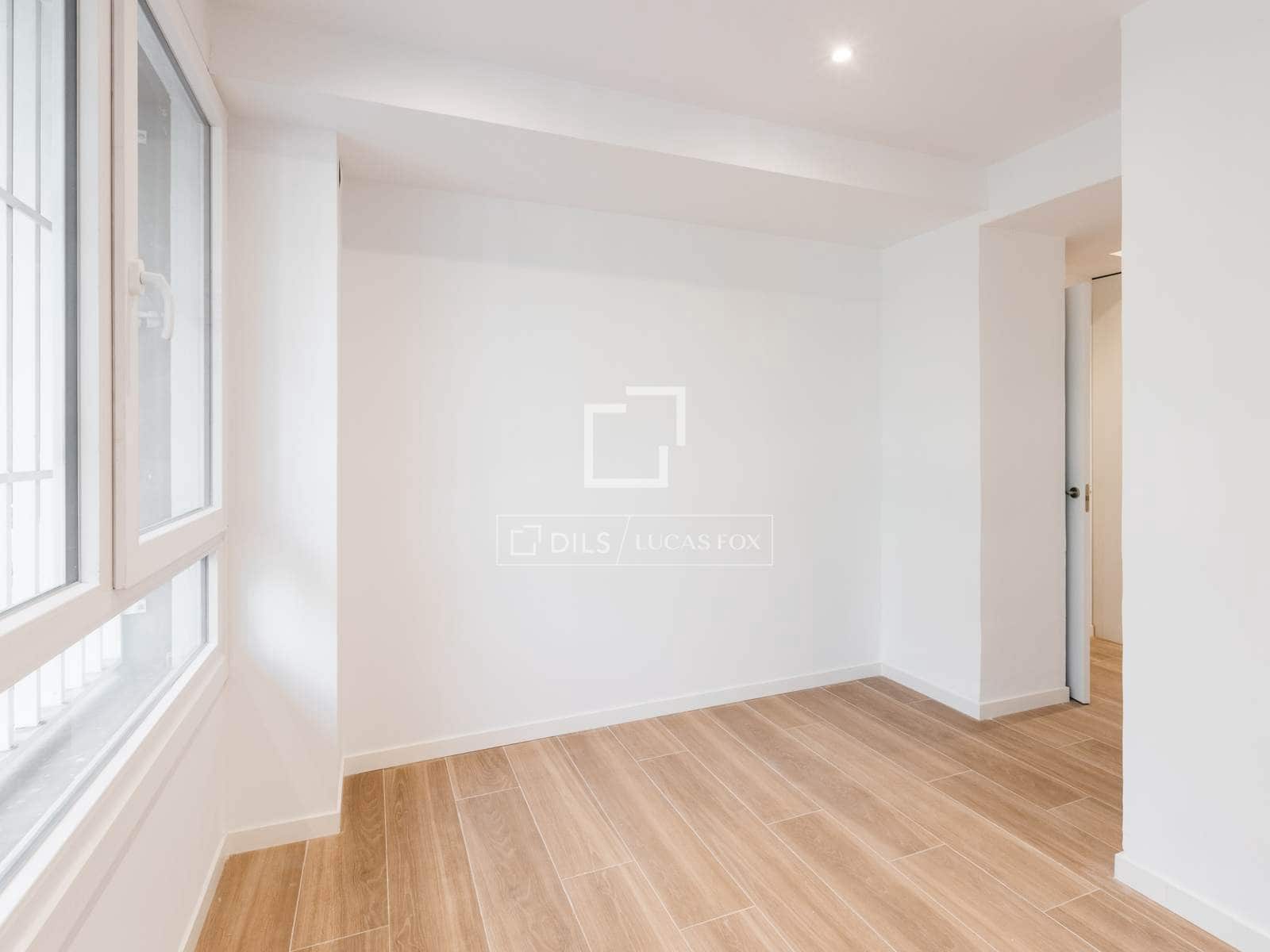 2 makuuhuone Huoneisto vuokrattavana paikassa Madrid kaupunki mukana uima-altaan - 1 700 € (Ref: 9823846)