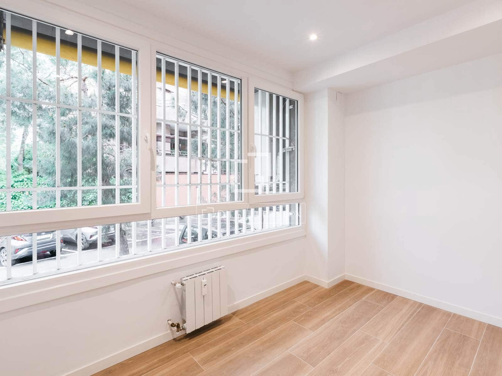 2 makuuhuone Huoneisto vuokrattavana paikassa Madrid kaupunki mukana uima-altaan - 1 700 € (Ref: 9823846)