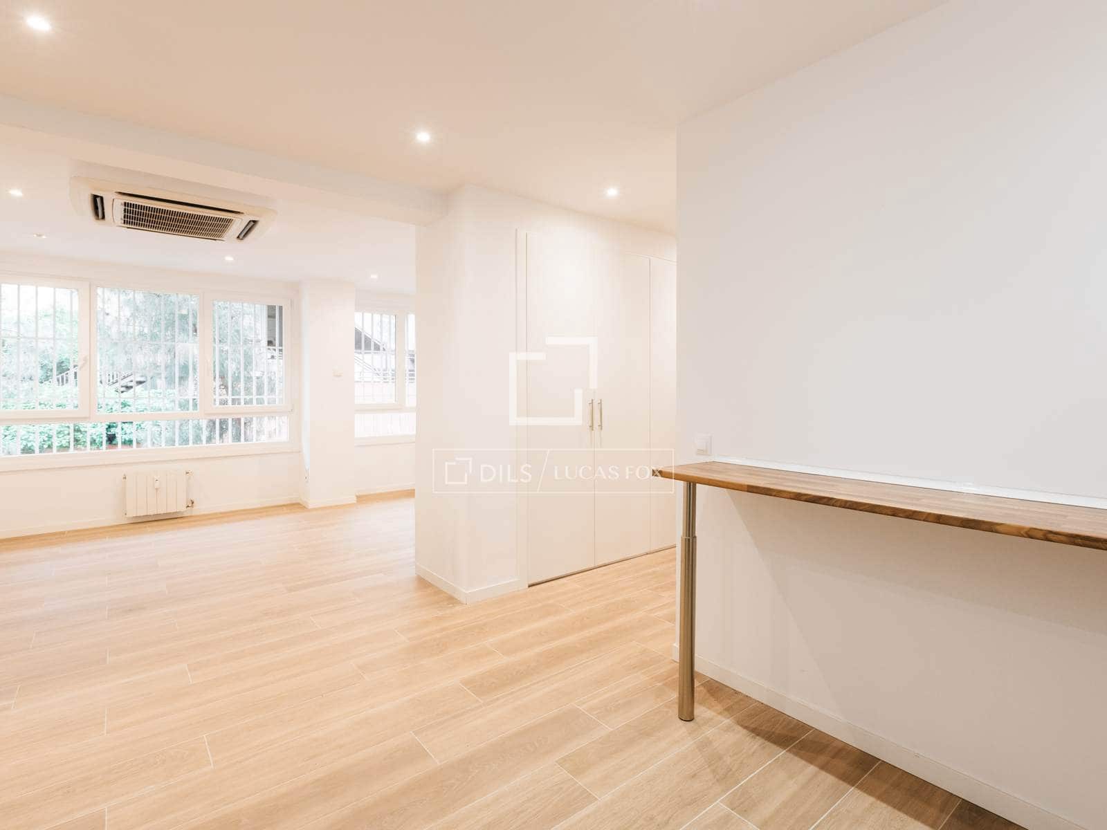 2 makuuhuone Huoneisto vuokrattavana paikassa Madrid kaupunki mukana uima-altaan - 1 700 € (Ref: 9823846)