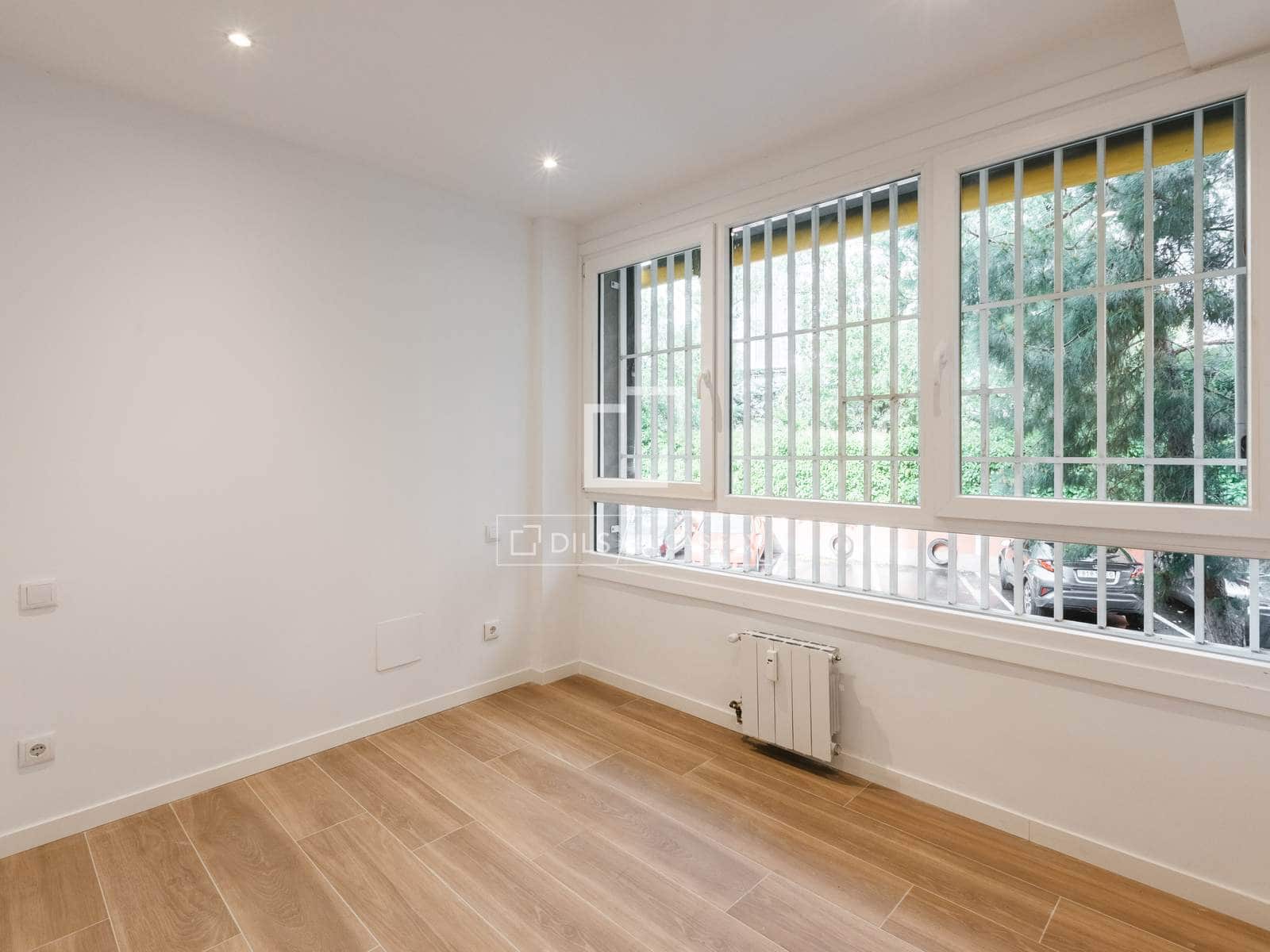 2 makuuhuone Huoneisto vuokrattavana paikassa Madrid kaupunki mukana uima-altaan - 1 700 € (Ref: 9823846)