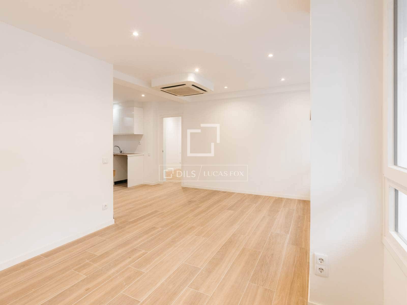 2 makuuhuone Huoneisto vuokrattavana paikassa Madrid kaupunki mukana uima-altaan - 1 700 € (Ref: 9823846)