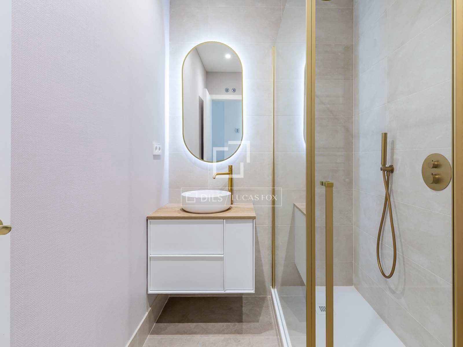 3 makuuhuone Huoneisto myytävänä paikassa Madrid kaupunki - 1 599 000 € (Ref: 9823847)
