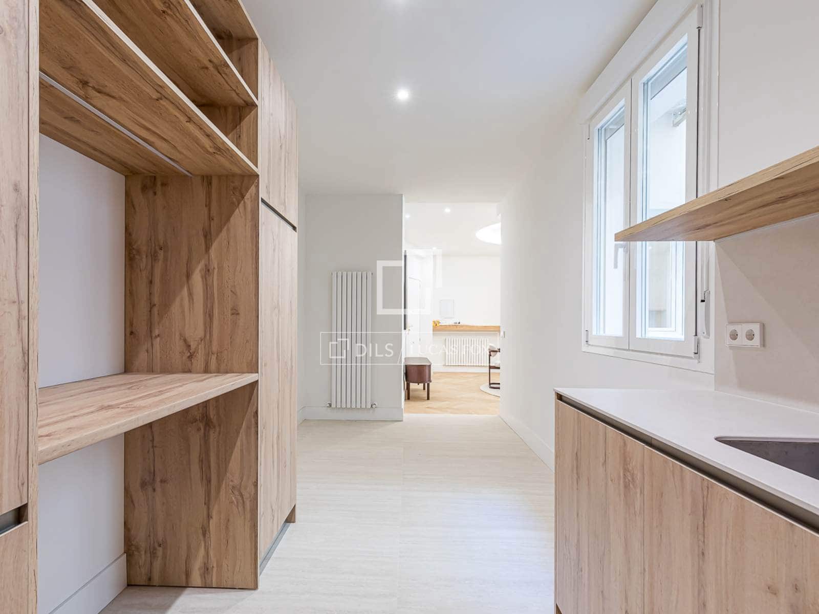 3 makuuhuone Huoneisto myytävänä paikassa Madrid kaupunki - 1 599 000 € (Ref: 9823847)