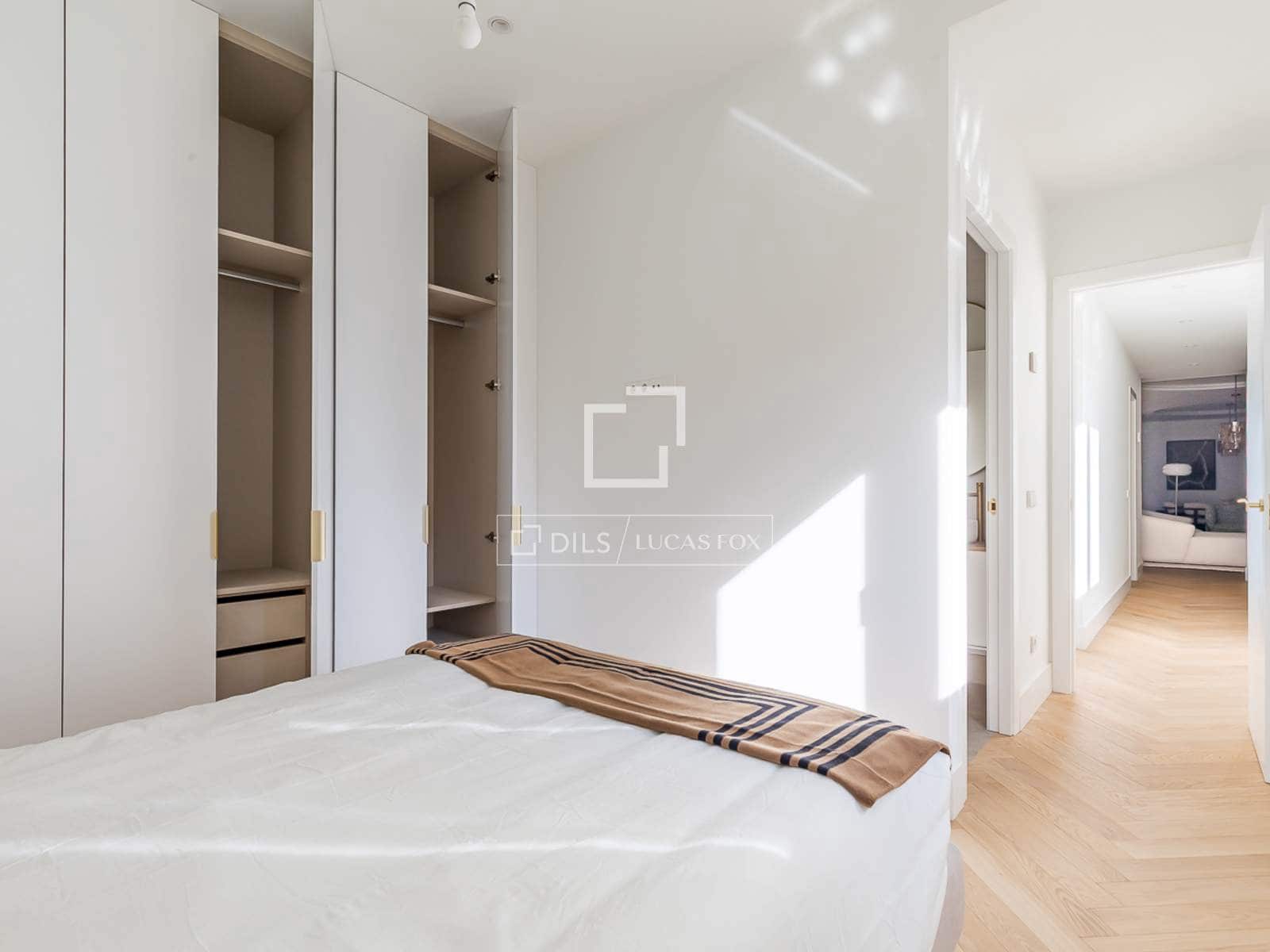 3 makuuhuone Huoneisto myytävänä paikassa Madrid kaupunki - 1 599 000 € (Ref: 9823847)
