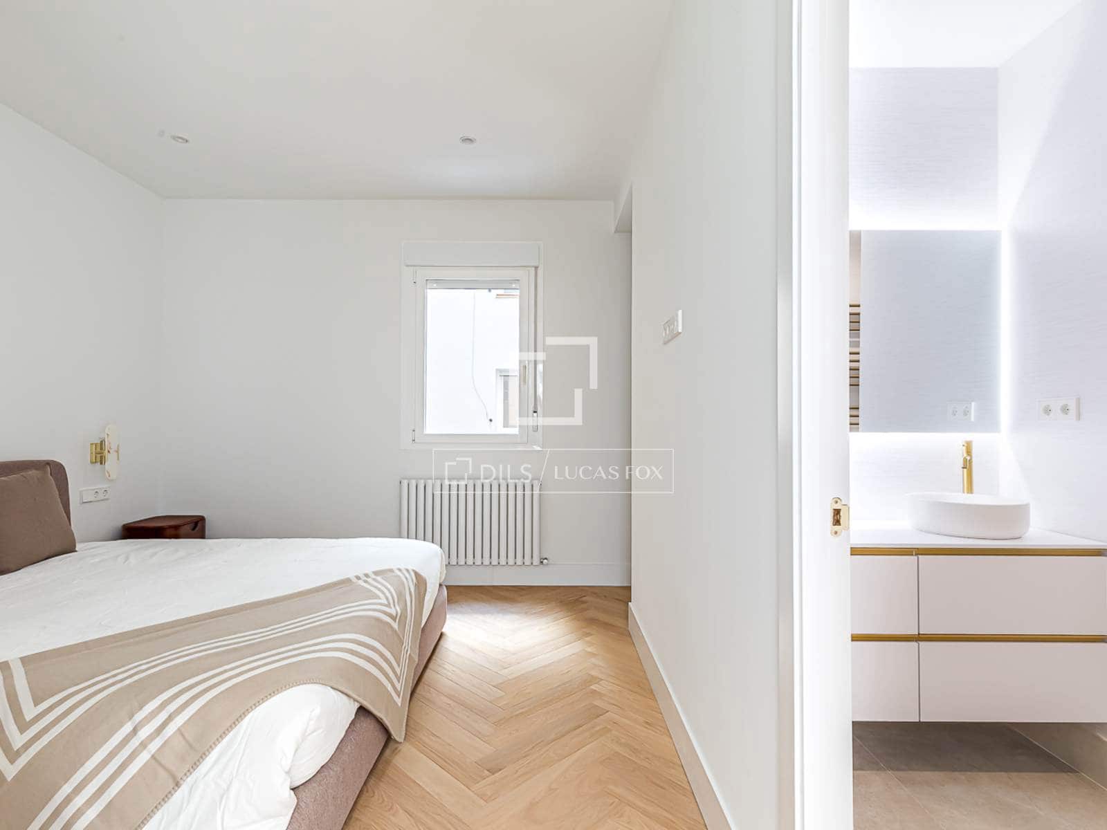 3 makuuhuone Huoneisto myytävänä paikassa Madrid kaupunki - 1 599 000 € (Ref: 9823847)