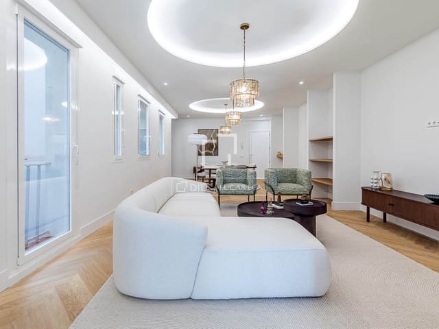 3 makuuhuone Huoneisto myytävänä paikassa Madrid kaupunki - 1 599 000 € (Ref: 9823847)
