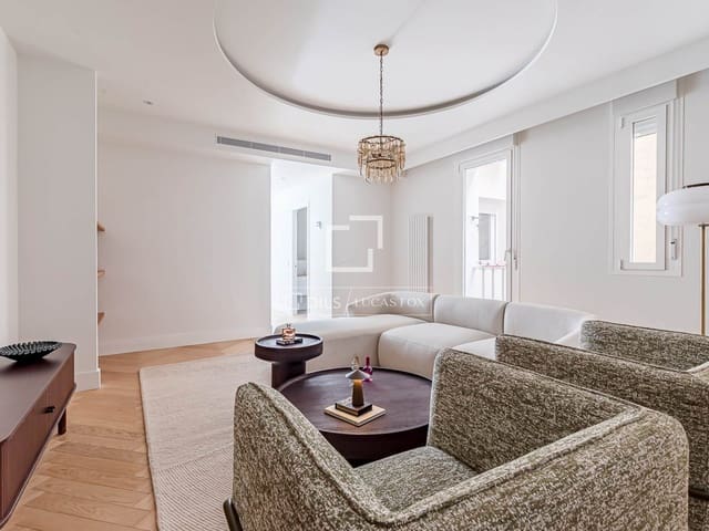 3 makuuhuone Huoneisto myytävänä paikassa Madrid kaupunki - 1 599 000 € (Ref: 9823847)