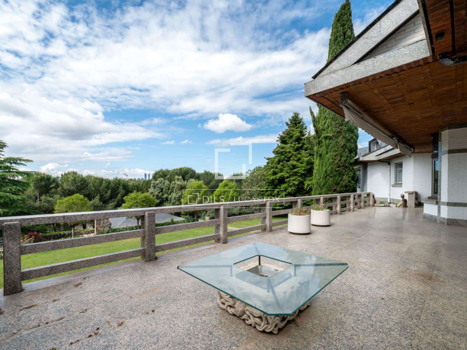 7 soverom Villa til salgs i Alcobendas med svømmebasseng garasje - € 10 000 000 (Ref: 9823850)