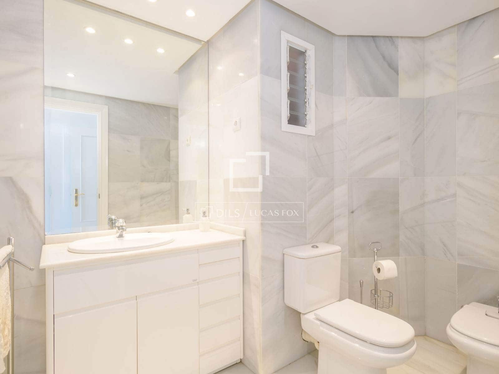 2 sovrum Lägenhet till salu i Malaga stad - 1 100 000 € (Ref: 9823853)