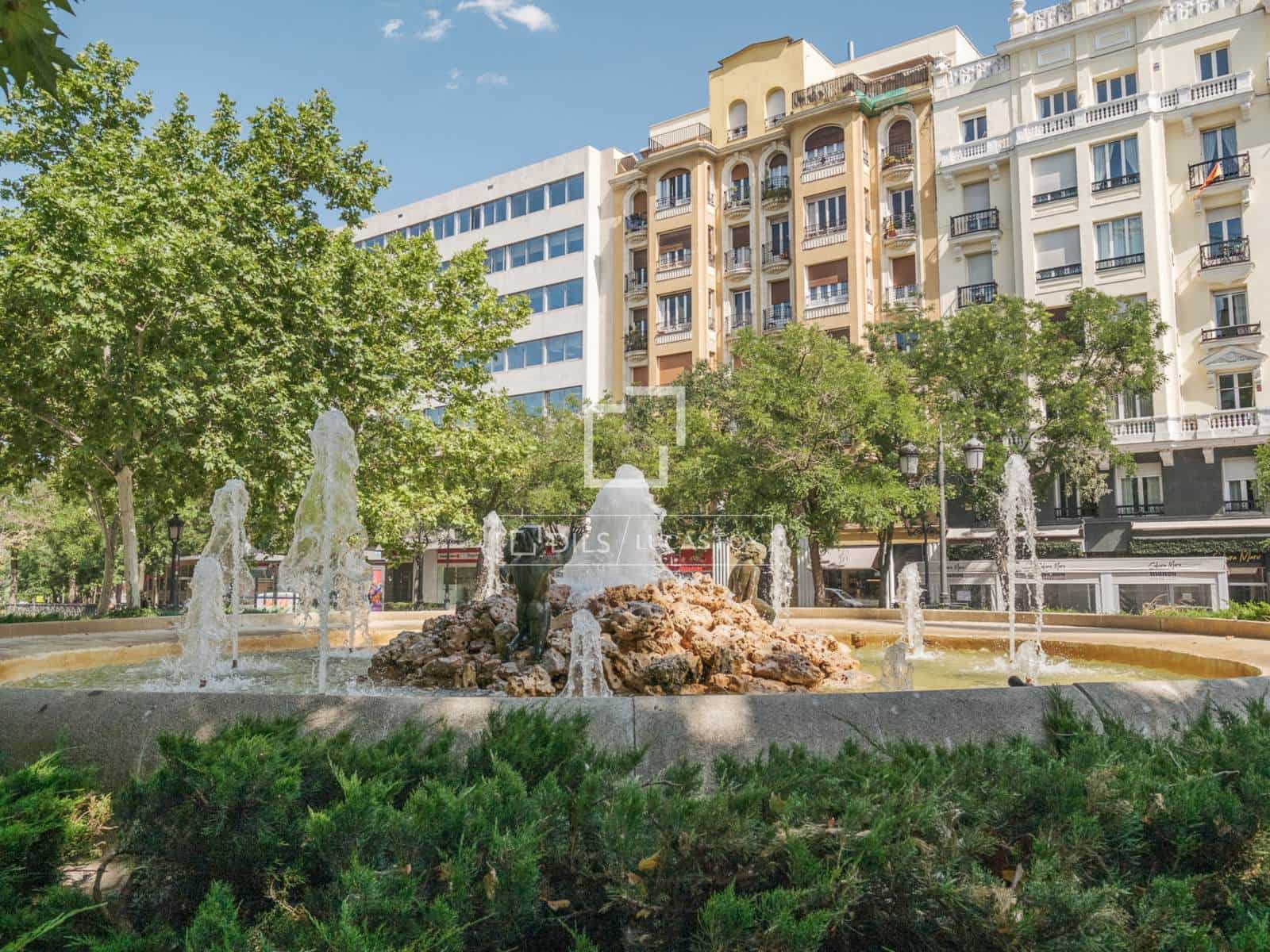 3 slaapkamer Appartement te koop in Madrid stad met garage - € 2.700.000 (Ref: 9824120)