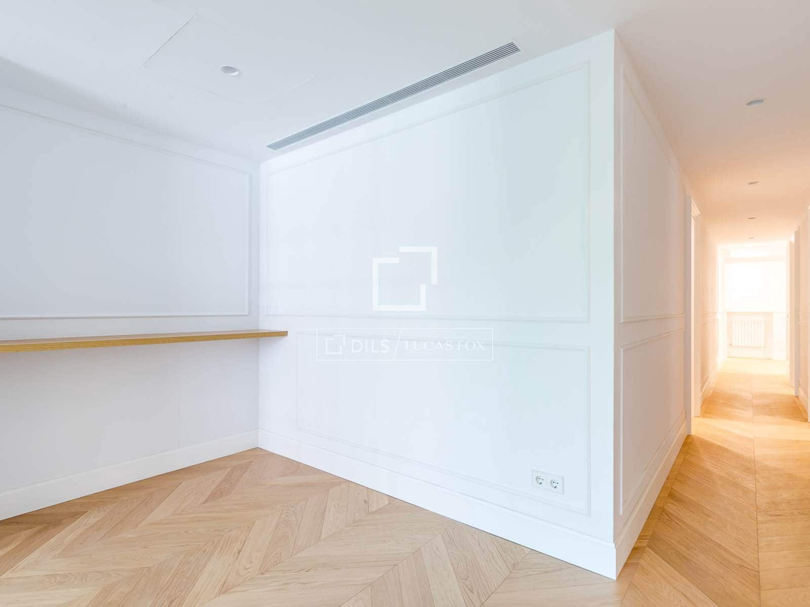 3 bedroom Apartment for sale in Madrid city with garage - € 2,600,000 (Ref: 9824120)