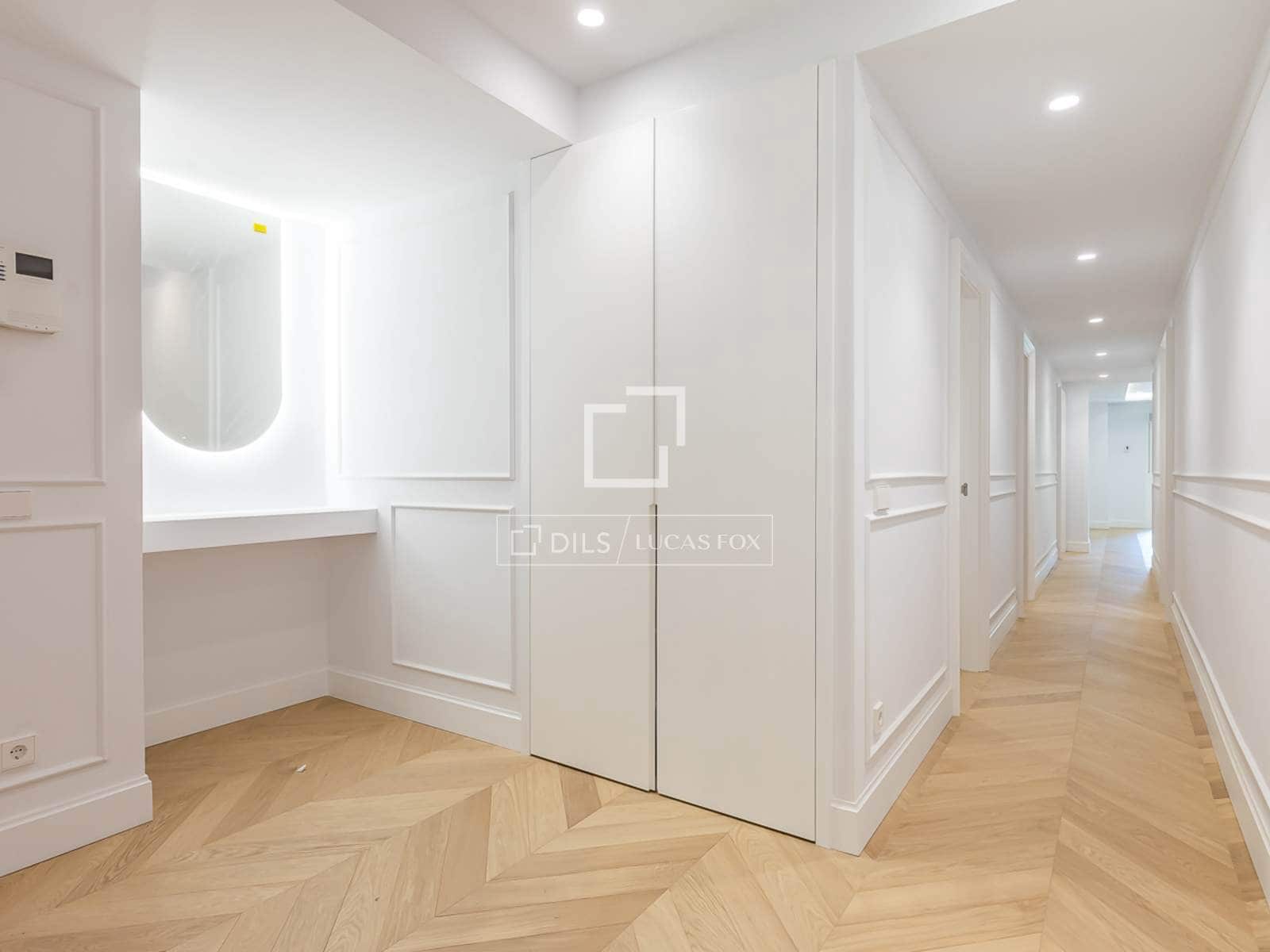 3 bedroom Apartment for sale in Madrid city with garage - € 2,600,000 (Ref: 9824120)