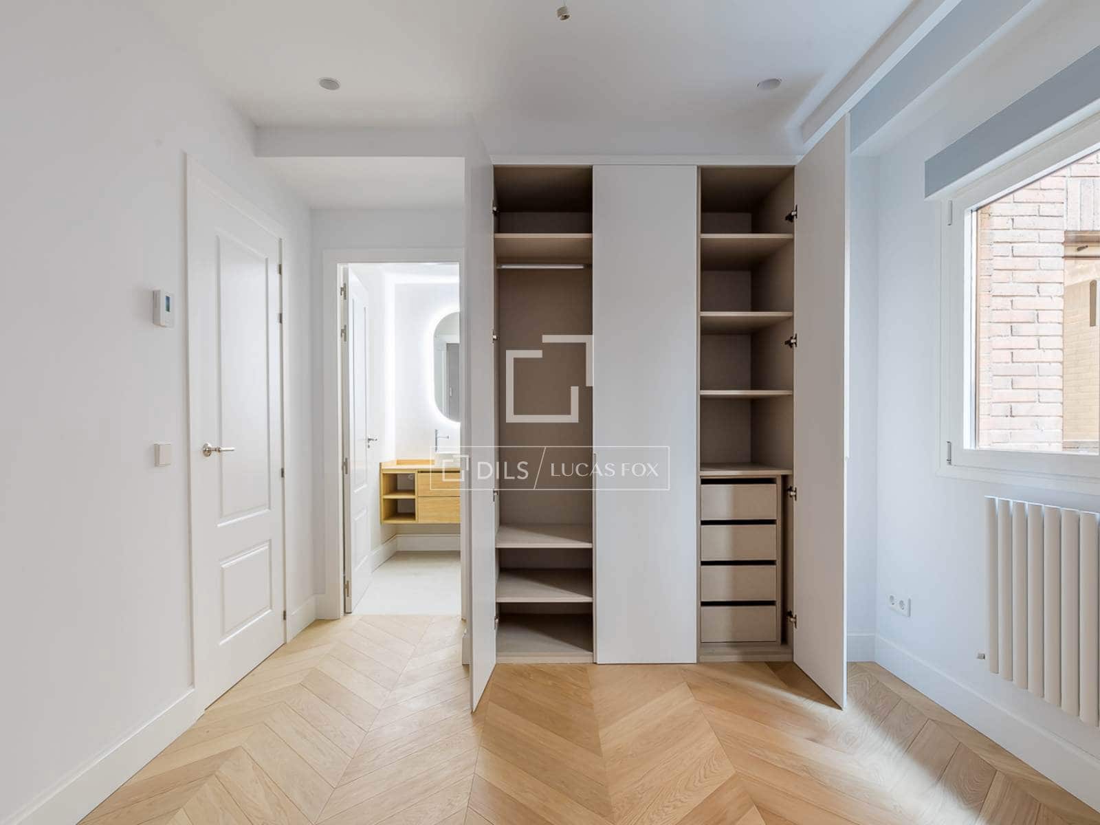 3 bedroom Apartment for sale in Madrid city with garage - € 2,600,000 (Ref: 9824120)