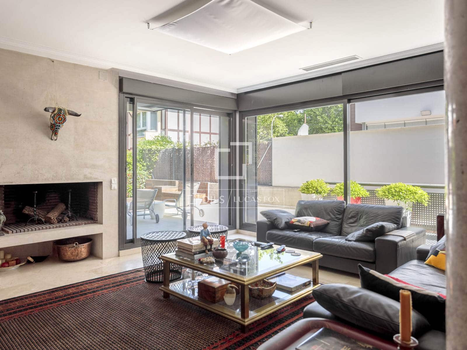 5 soverom Villa til salgs i Madrid by med svømmebasseng garasje - € 2 490 000 (Ref: 9824121)