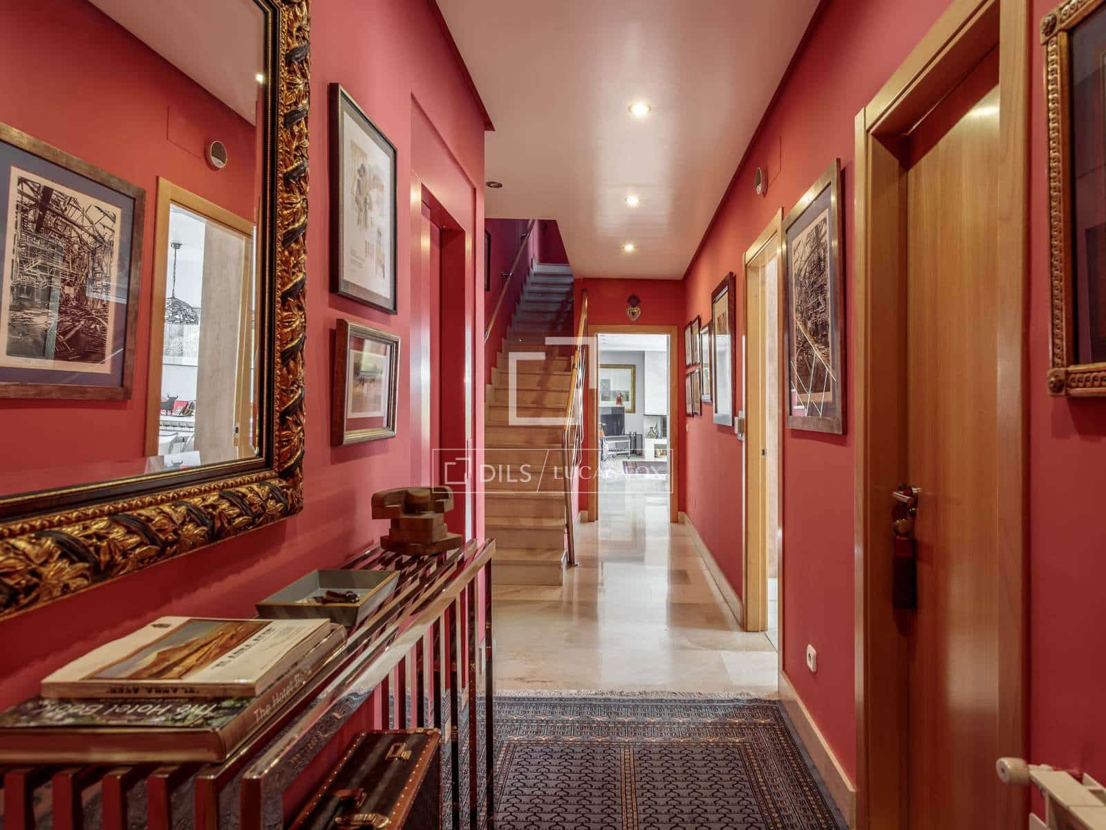 5 soverom Villa til salgs i Madrid by med svømmebasseng garasje - € 2 490 000 (Ref: 9824121)
