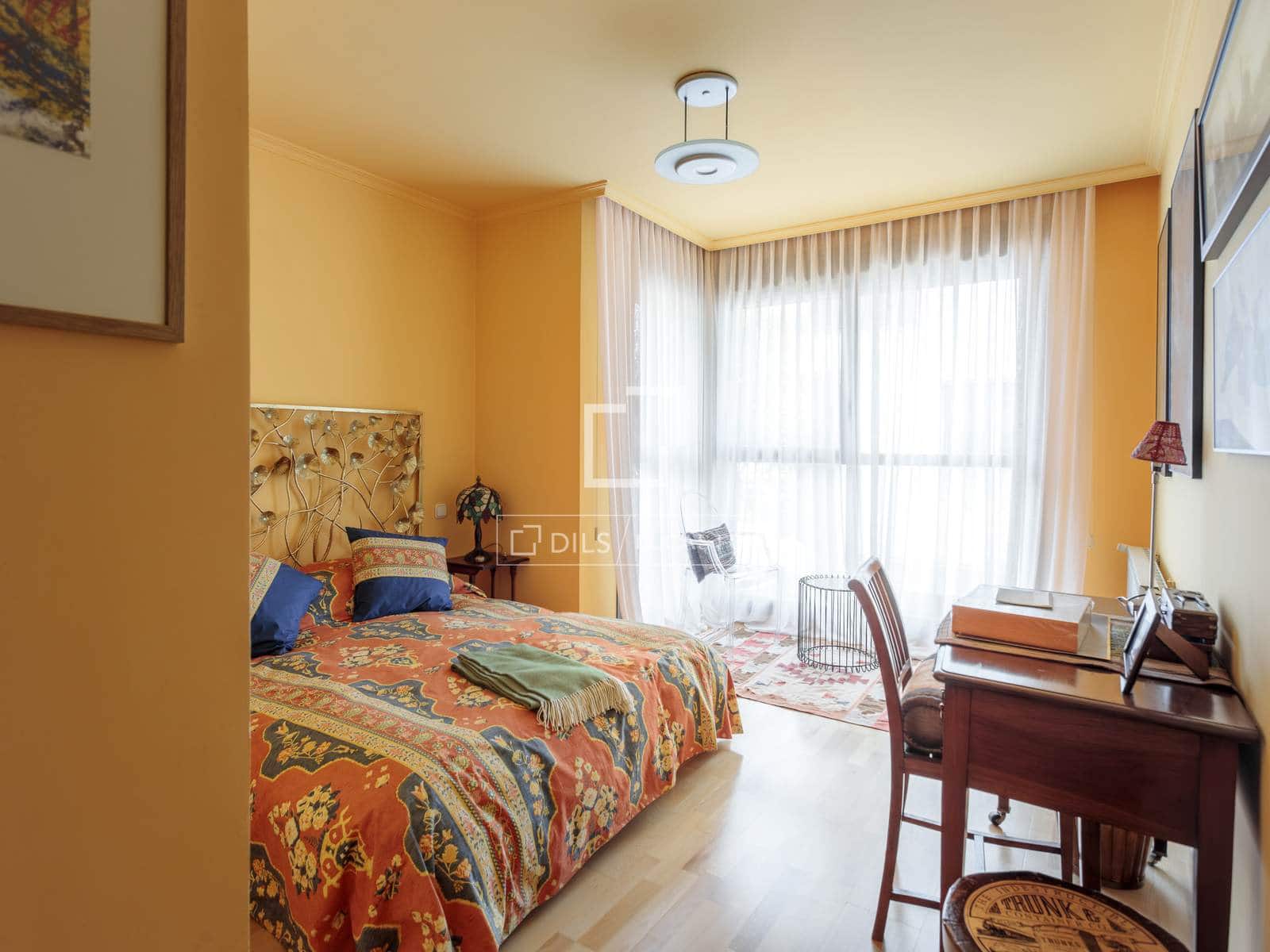 5 soverom Villa til salgs i Madrid by med svømmebasseng garasje - € 2 490 000 (Ref: 9824121)
