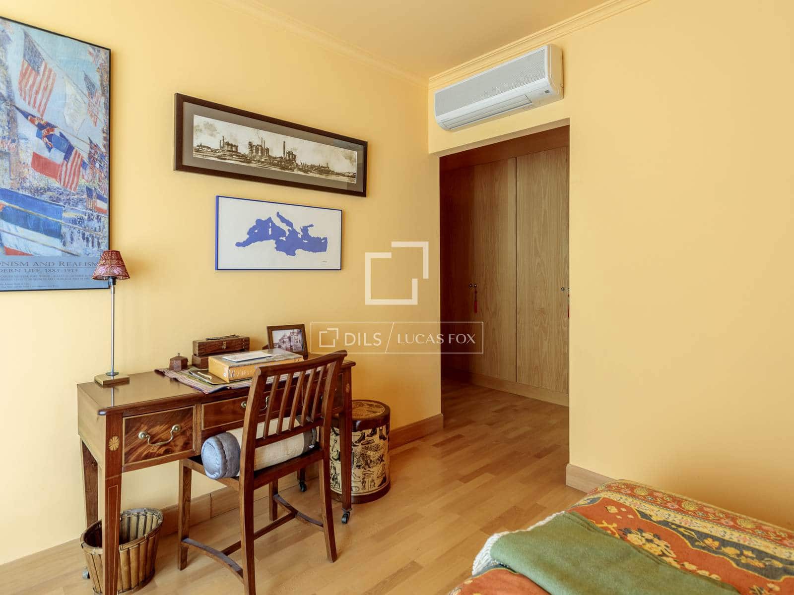 5 soverom Villa til salgs i Madrid by med svømmebasseng garasje - € 2 490 000 (Ref: 9824121)