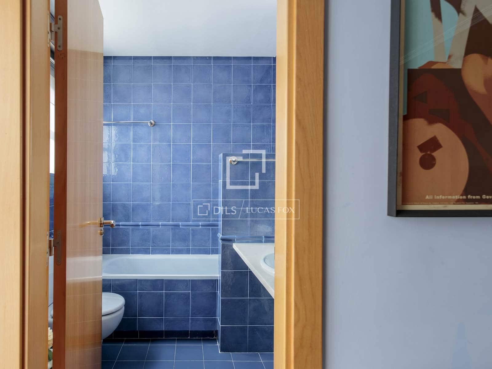 5 soverom Villa til salgs i Madrid by med svømmebasseng garasje - € 2 490 000 (Ref: 9824121)