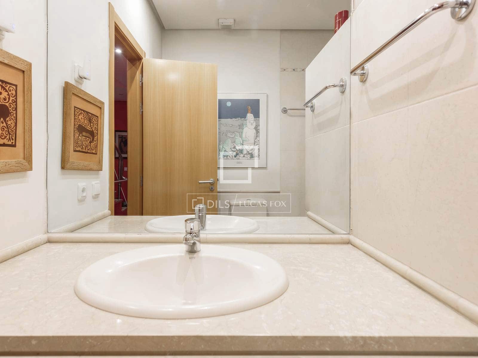 5 soverom Villa til salgs i Madrid by med svømmebasseng garasje - € 2 490 000 (Ref: 9824121)