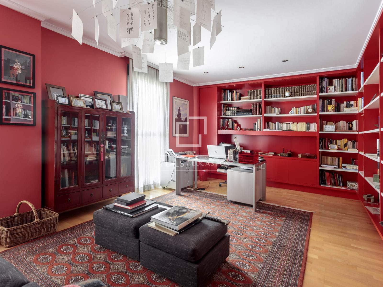 5 soverom Villa til salgs i Madrid by med svømmebasseng garasje - € 2 490 000 (Ref: 9824121)