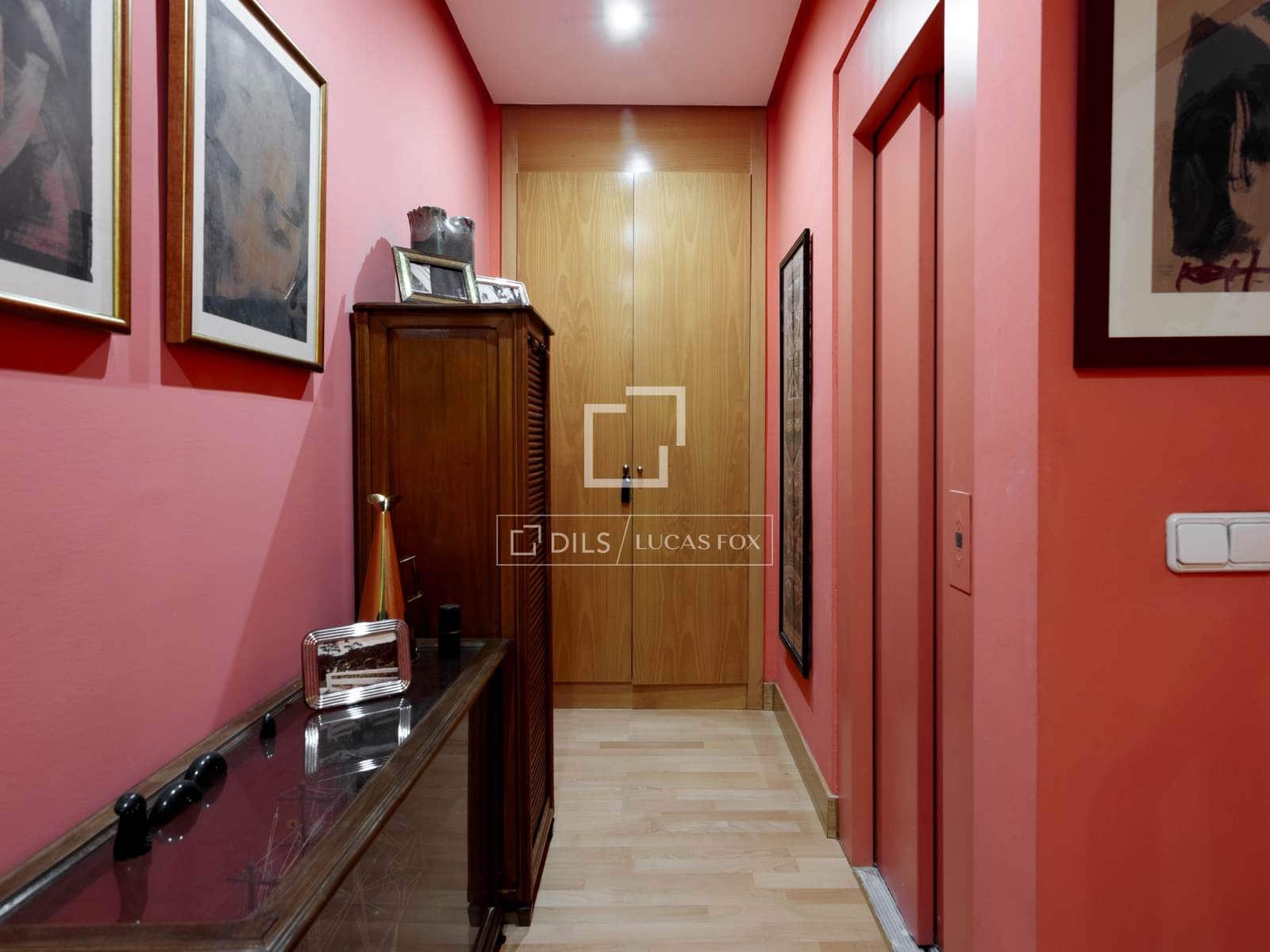 5 soverom Villa til salgs i Madrid by med svømmebasseng garasje - € 2 490 000 (Ref: 9824121)