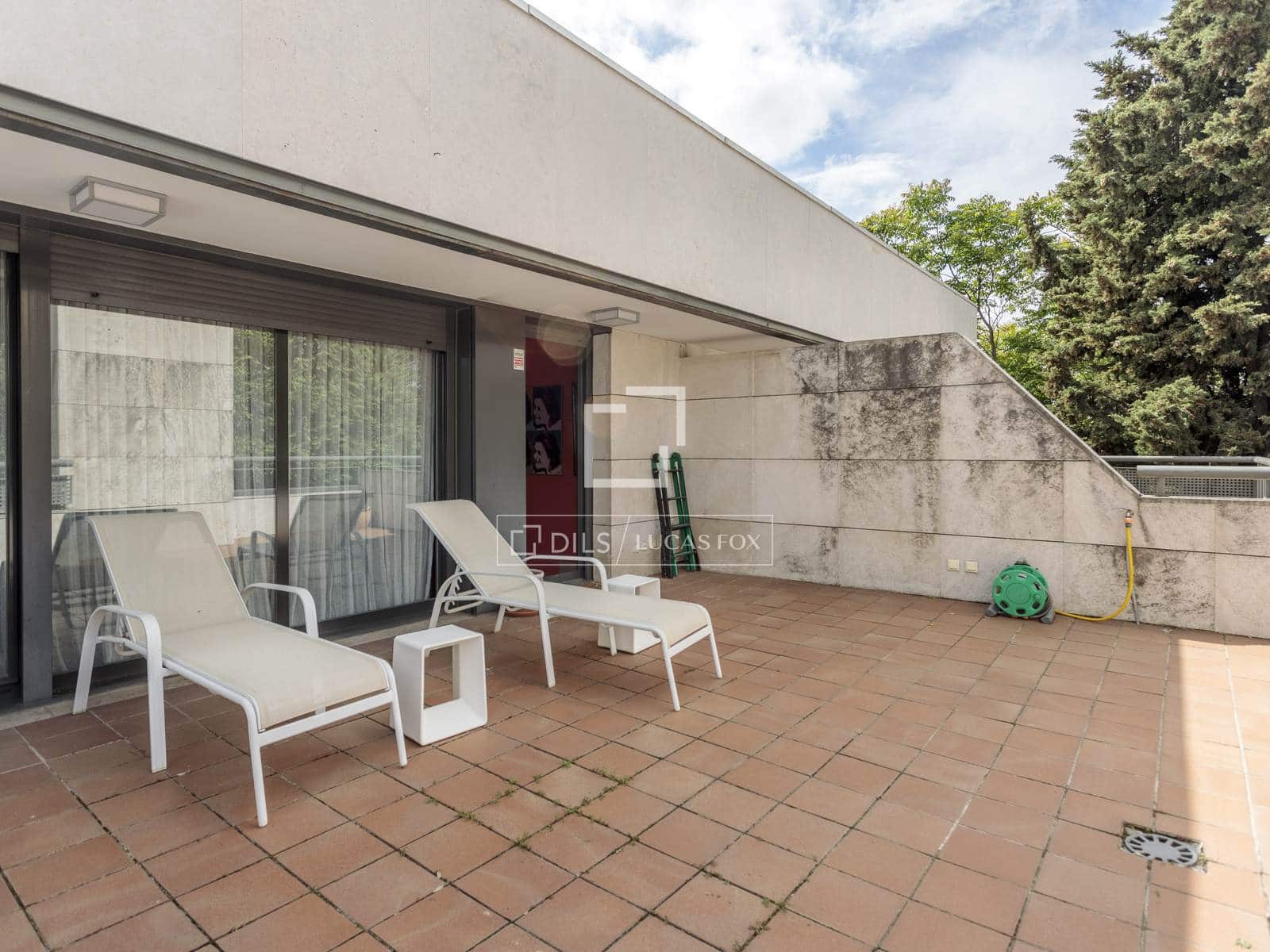 5 soverom Villa til salgs i Madrid by med svømmebasseng garasje - € 2 490 000 (Ref: 9824121)