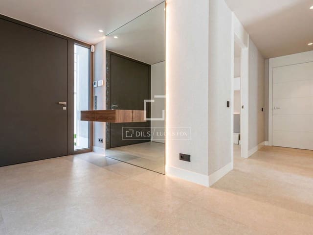 4 soveværelse Villa til salg i Cambrils med swimmingpool garage - € 1.100.000 (Ref: 9824122)