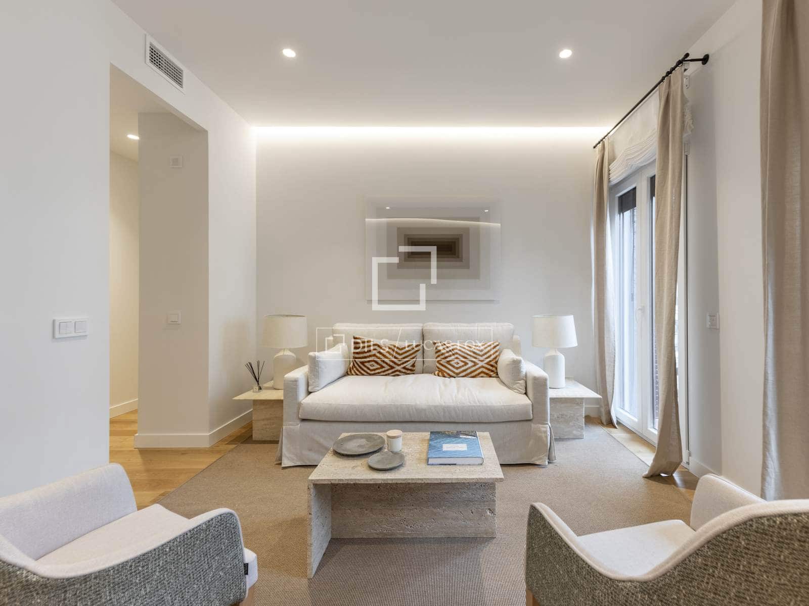 2 soveværelse Lejlighed til leje i Madrid by - € 3.500 (Ref: 9827492)