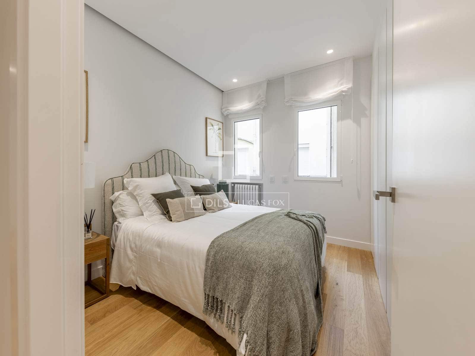 2 soveværelse Lejlighed til leje i Madrid by - € 3.500 (Ref: 9827492)