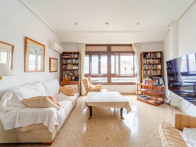 4 soveværelse Lejlighed til salg i Valencia by - € 900.000 (Ref: 9827493)