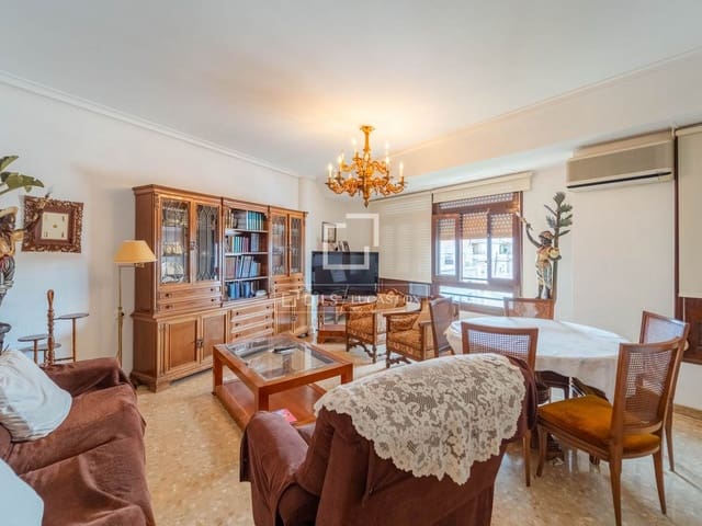 4 soveværelse Lejlighed til salg i Valencia by - € 900.000 (Ref: 9827493)