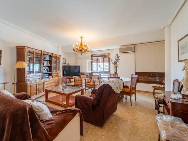 4 soveværelse Lejlighed til salg i Valencia by - € 900.000 (Ref: 9827493)