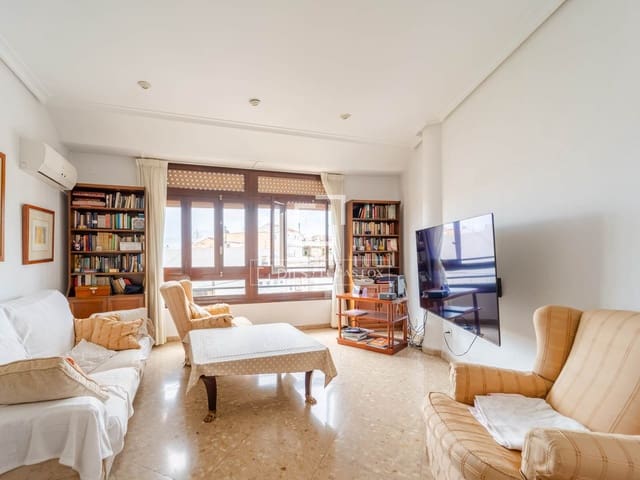 4 soveværelse Lejlighed til salg i Valencia by - € 900.000 (Ref: 9827493)