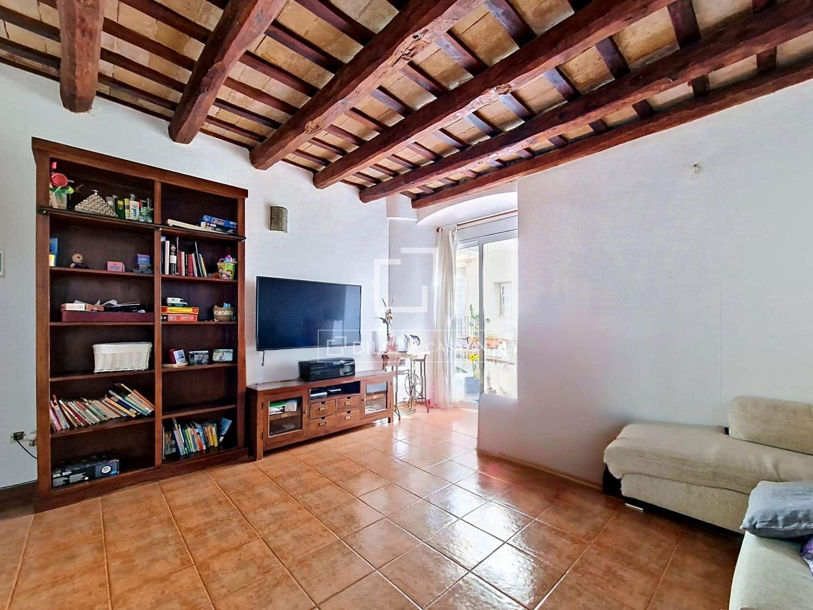4 bedroom Villa for sale in Vilanova i la Geltru with garage - € 430,000 (Ref: 9827494)