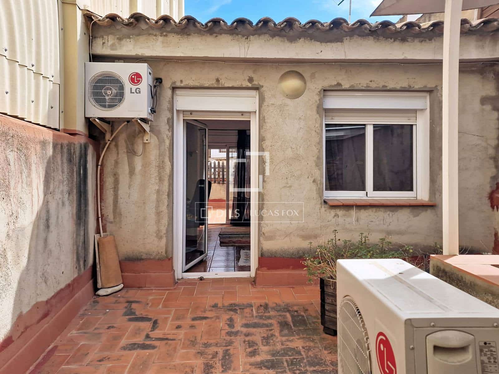 4 bedroom Villa for sale in Vilanova i la Geltru with garage - € 430,000 (Ref: 9827494)