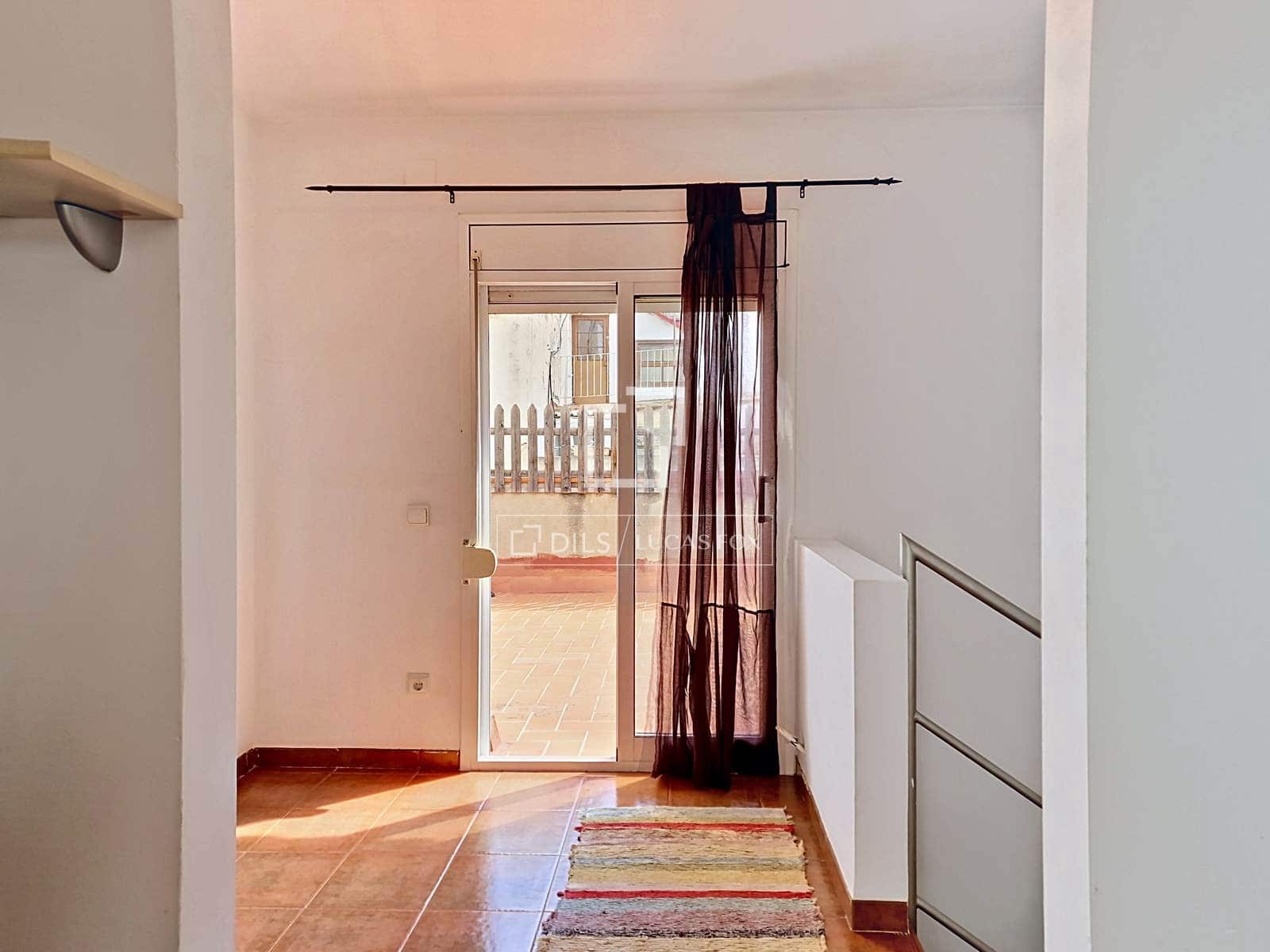 4 bedroom Villa for sale in Vilanova i la Geltru with garage - € 430,000 (Ref: 9827494)