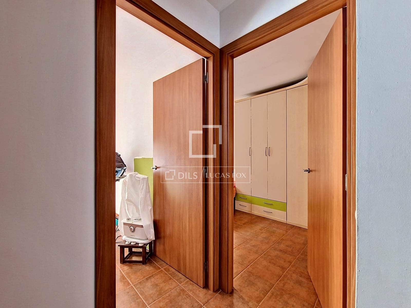 4 bedroom Villa for sale in Vilanova i la Geltru with garage - € 430,000 (Ref: 9827494)