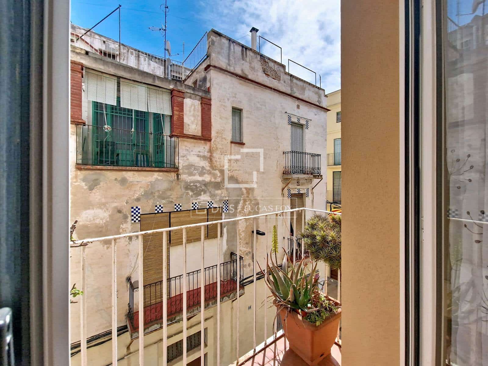 4 bedroom Villa for sale in Vilanova i la Geltru with garage - € 430,000 (Ref: 9827494)