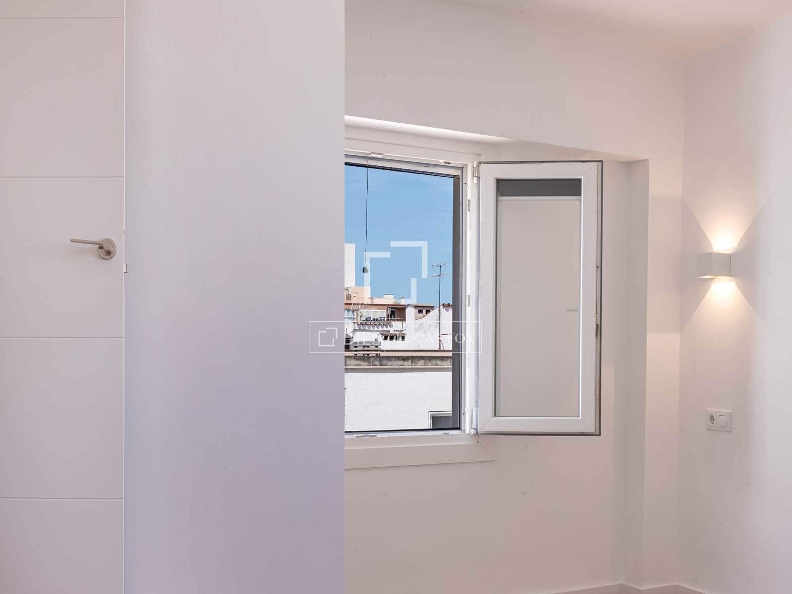 3 bedroom Apartment for rent in Palma de Mallorca - € 1,650 (Ref: 9827639)