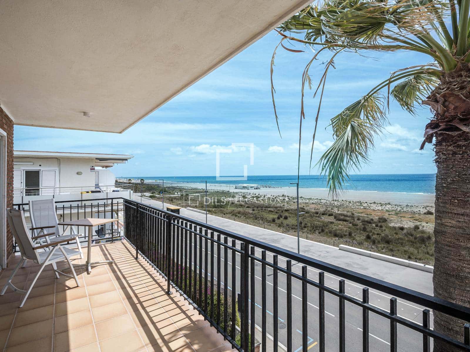 3 makuuhuone Huoneisto myytävänä paikassa Castelldefels mukana uima-altaan 
autotalli - 680 000 € (Ref: 9827771)