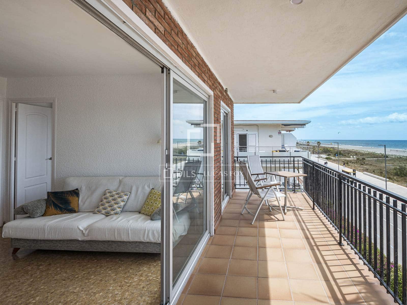3 makuuhuone Huoneisto myytävänä paikassa Castelldefels mukana uima-altaan 
autotalli - 680 000 € (Ref: 9827771)