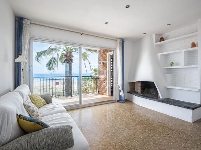 3 makuuhuone Huoneisto myytävänä paikassa Castelldefels mukana uima-altaan 
autotalli - 680 000 € (Ref: 9827771)