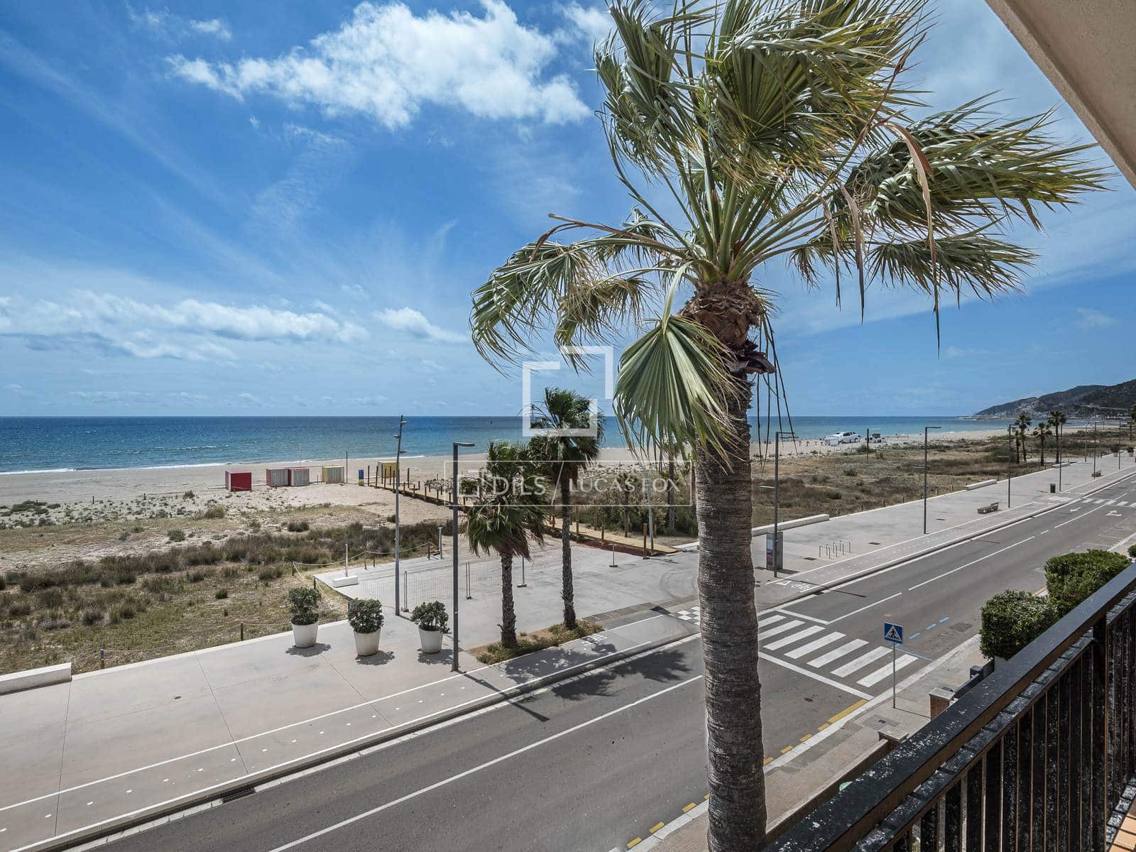 3 makuuhuone Huoneisto myytävänä paikassa Castelldefels mukana uima-altaan 
autotalli - 680 000 € (Ref: 9827771)