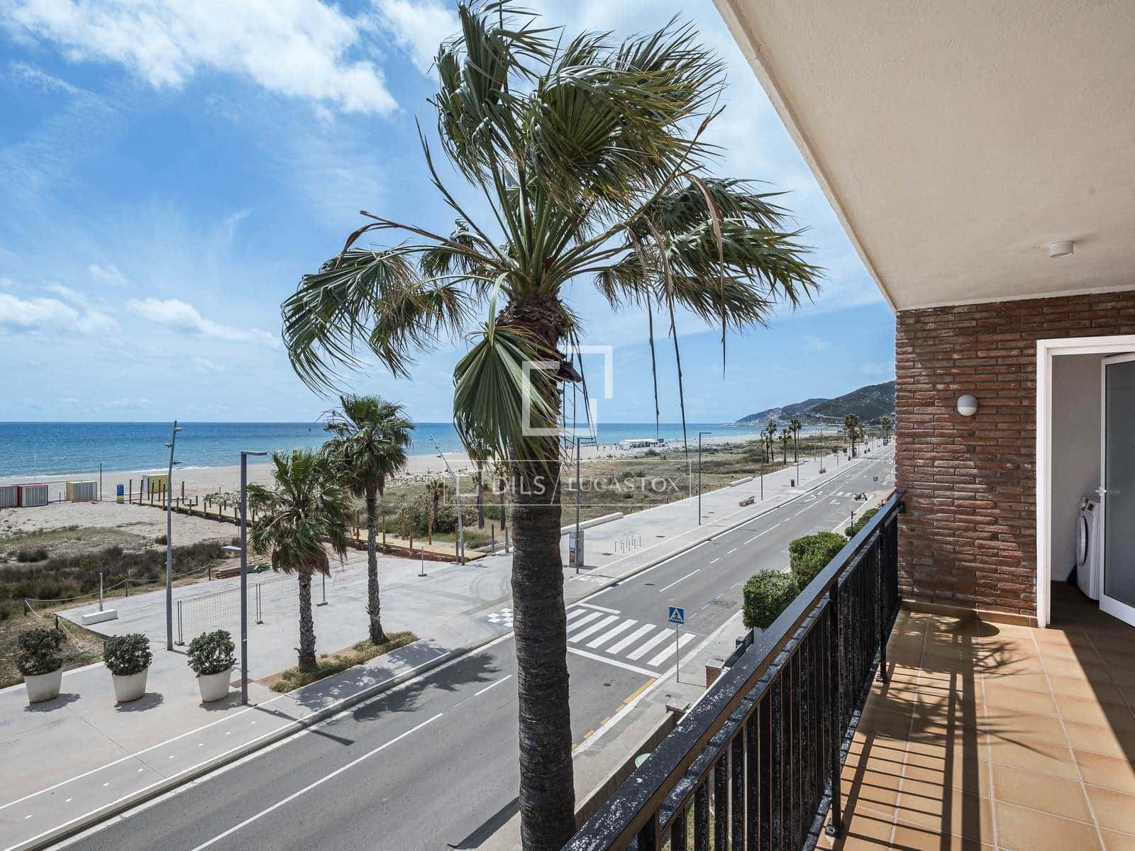 3 makuuhuone Huoneisto myytävänä paikassa Castelldefels mukana uima-altaan 
autotalli - 680 000 € (Ref: 9827771)