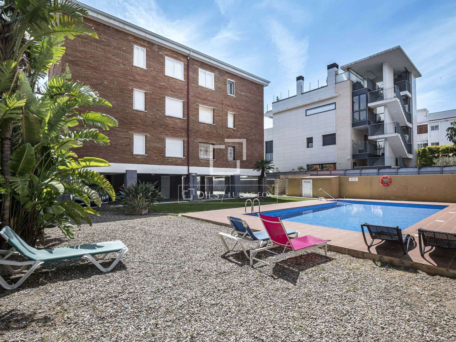 3 makuuhuone Huoneisto myytävänä paikassa Castelldefels mukana uima-altaan 
autotalli - 680 000 € (Ref: 9827771)