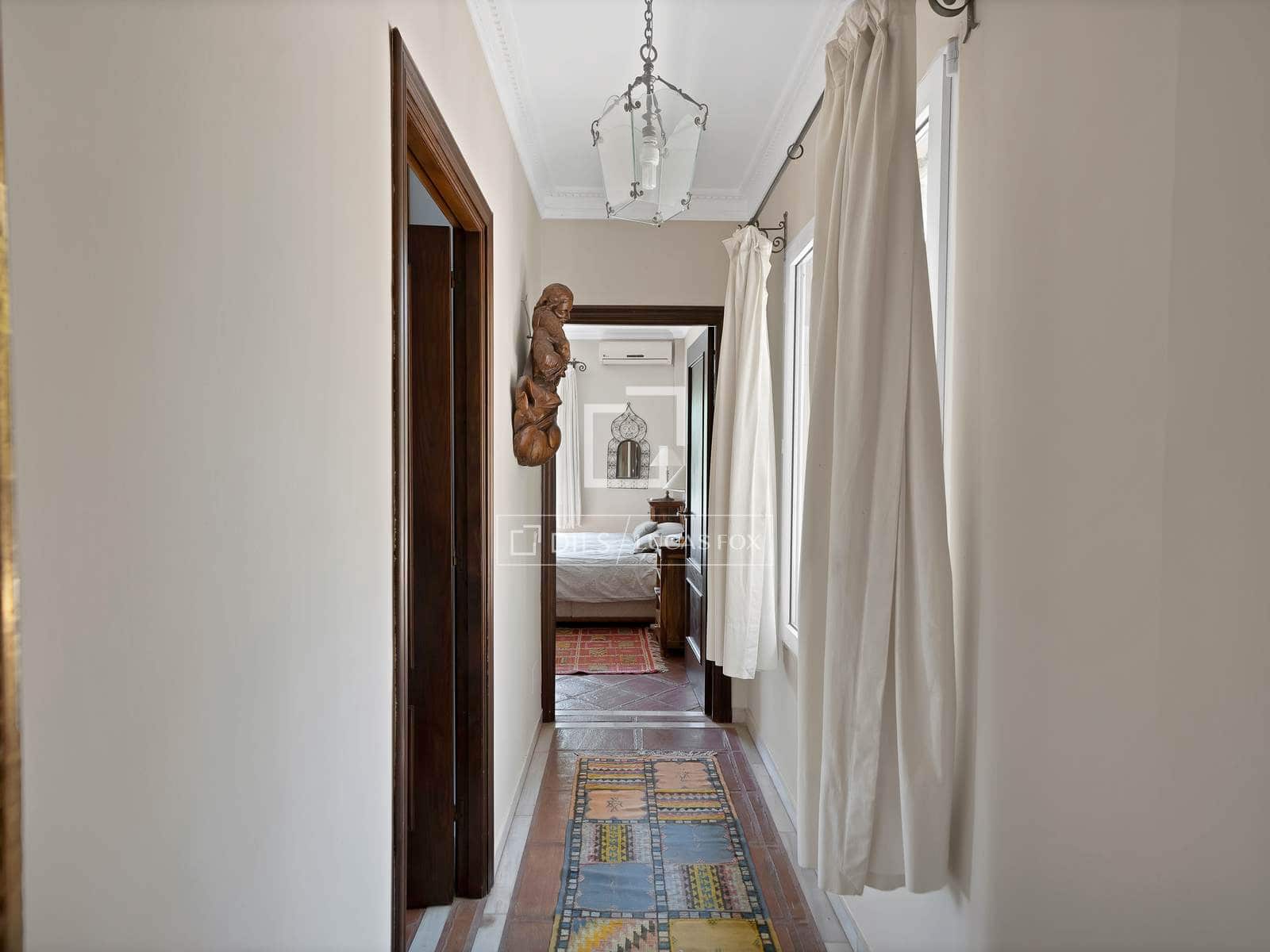 4 bedroom Villa for sale in Nueva Andalucia with pool garage - € 2,900,000 (Ref: 9827772)