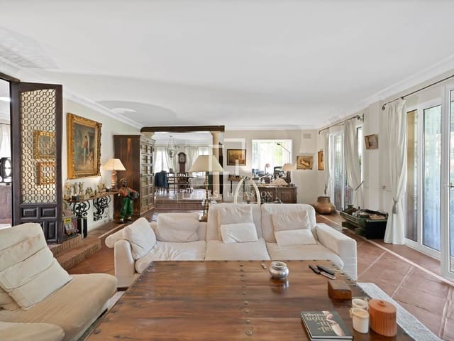 4 quarto Moradia para venda em Nueva Andalucia, Marbella com piscina garagem - 2 900 000 € (Ref: 9827772)