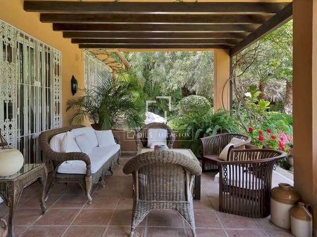 4 quarto Moradia para venda em Nueva Andalucia, Marbella com piscina garagem - 2 900 000 € (Ref: 9827772)