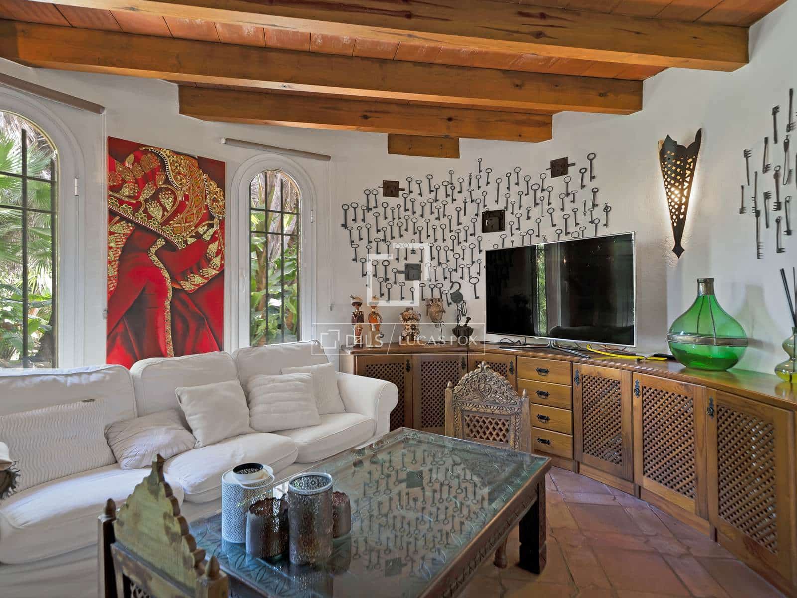 4 bedroom Villa for sale in Nueva Andalucia with pool garage - € 2,900,000 (Ref: 9827772)